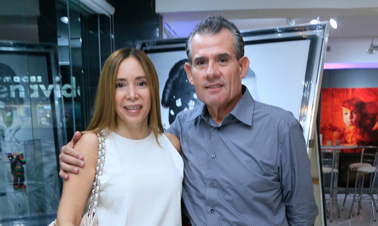 Alejandra Gama de Herrera y Alejandro Herrera