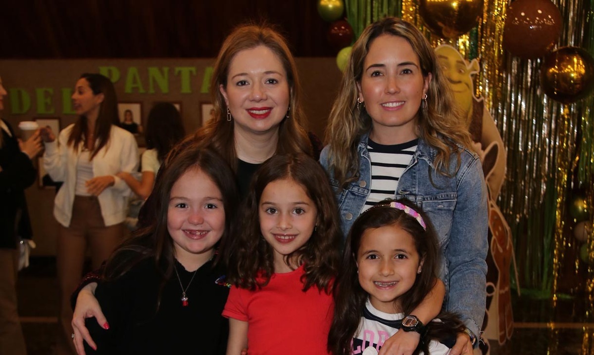 Bety Mancillas, Ale Garza, Betty Méndez, Ale Gutiérrez y Clarissa Treviño