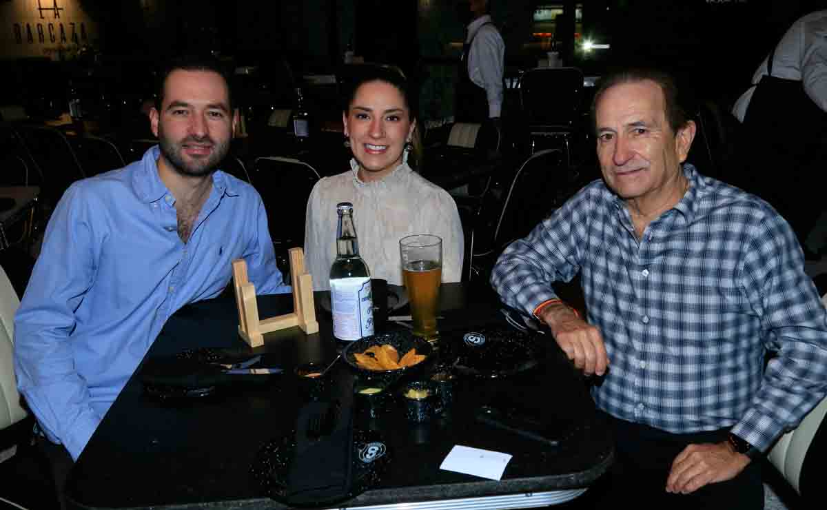 Carlos Elizondo, Valeria Martínez y Carlos Elizondo / Fotos: Omar Valdez