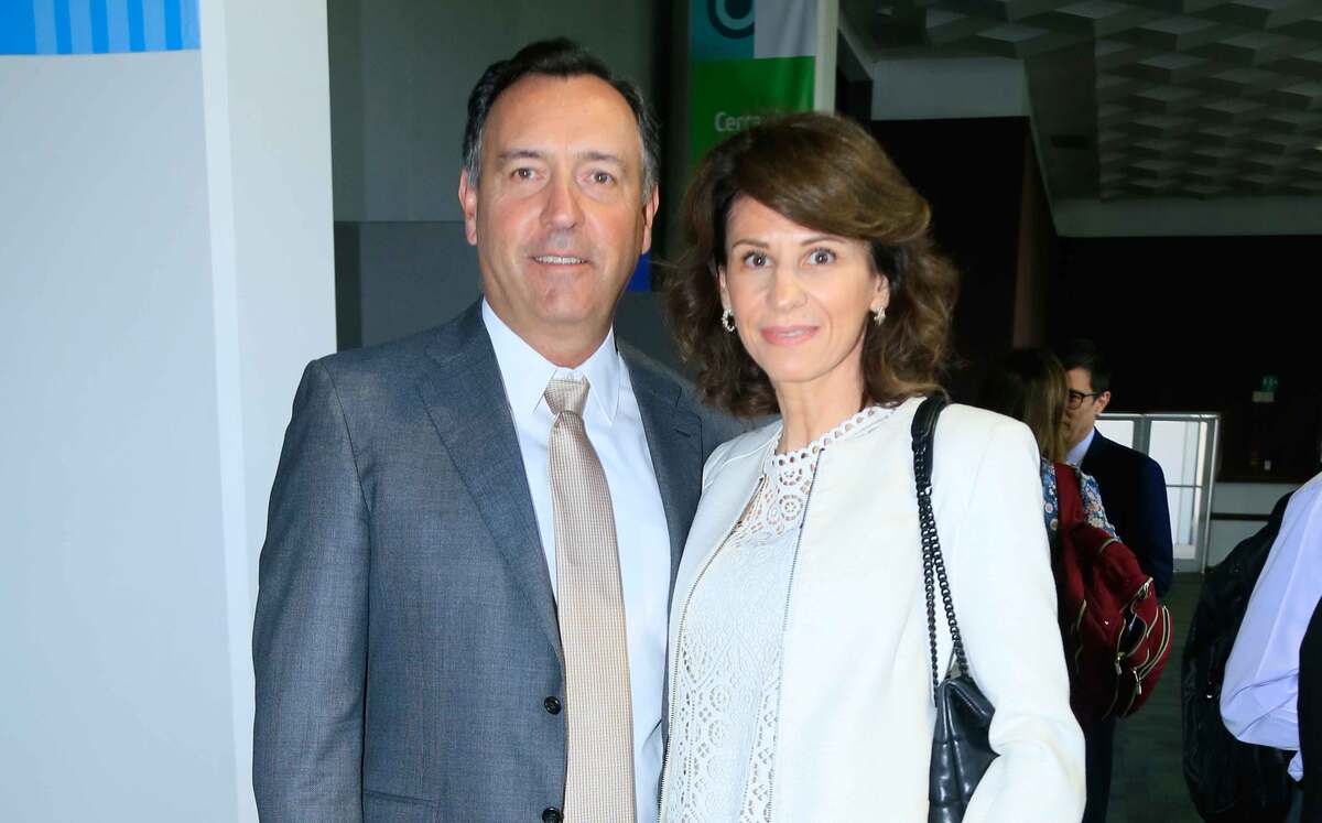 Juan Garza Herrera  y Susana Ortiz de Garza