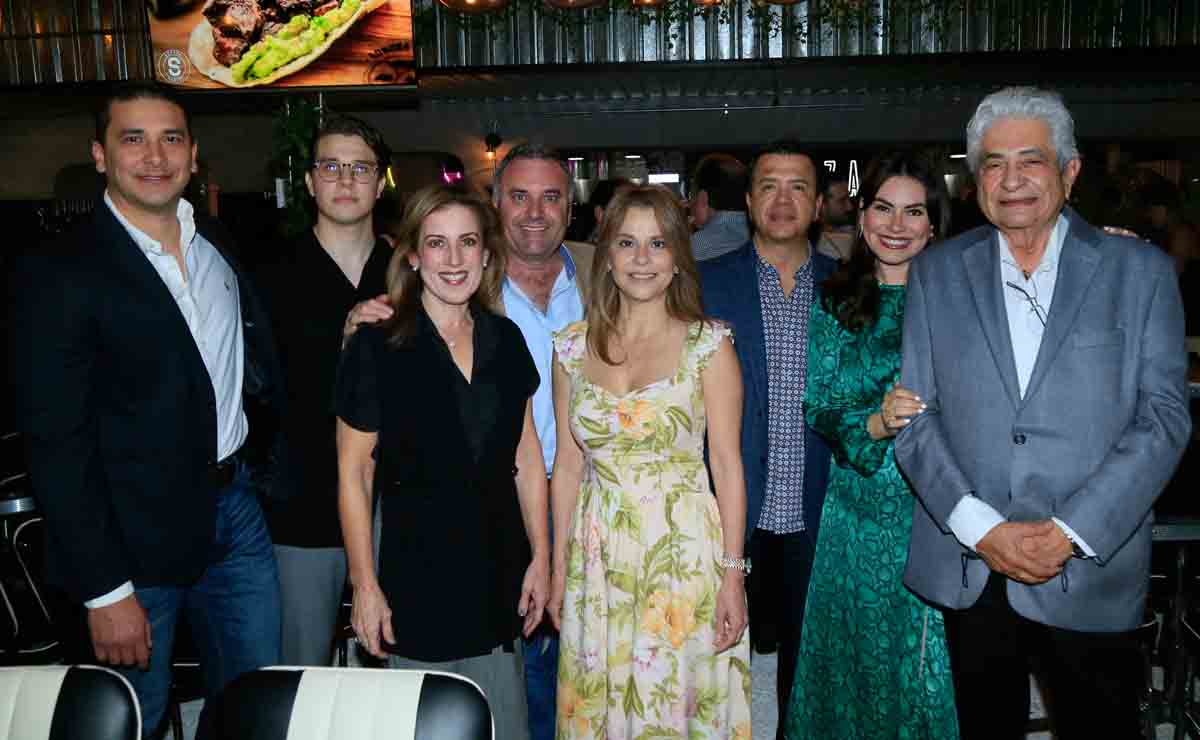 Luis Carlos Lomelí, Rogelio Zazueta, Ivette Betancourt, Marcos Olivas, Karla Lomelí, Guillermo Cisneros, Sofía Ciscneros y Ernesto/ Fotos: Omar Valdez