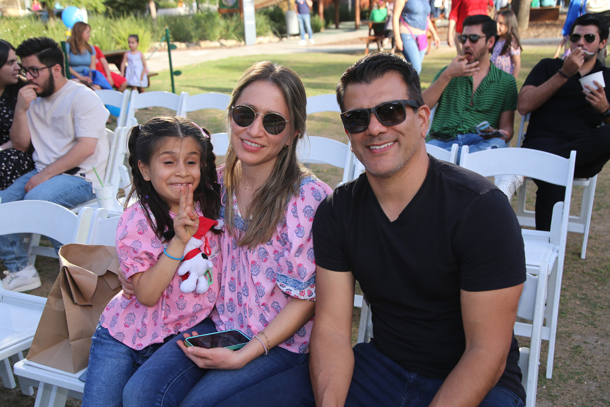 María Julia Morfin, Pilar Terrazas y Julio Morfin