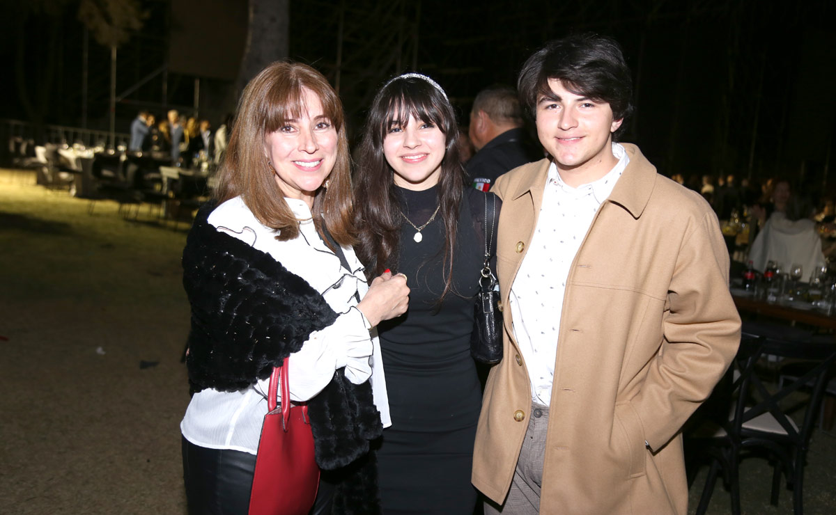 Maribel, Marlete y Abraham