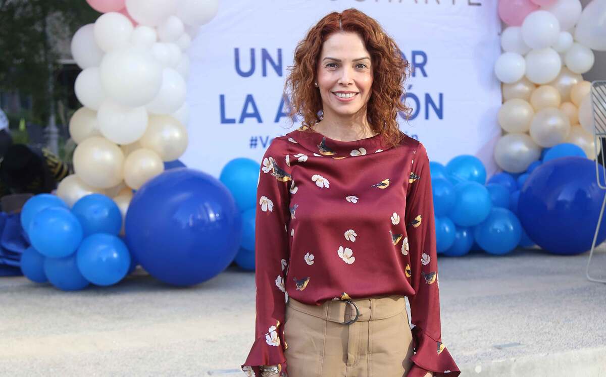 Maru de los Santos de  Belden
