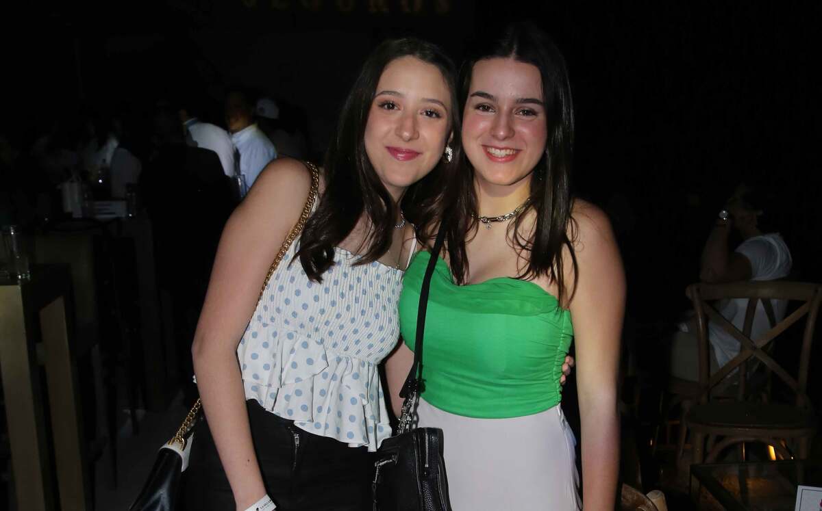 Paulina Montemayor y Catalina Maiz