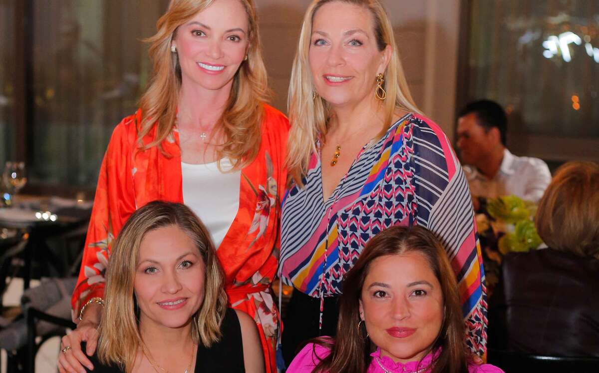 Sandra Arizpe, Denisse Flores, Nena Villarreal y Kristen Munch