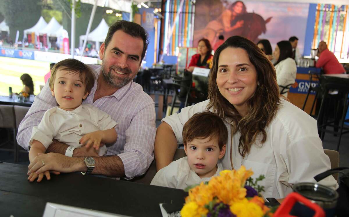 Sergio Ruiz, Melissa Gochicoa, Ander Ruiz y Gonzalo Ruiz