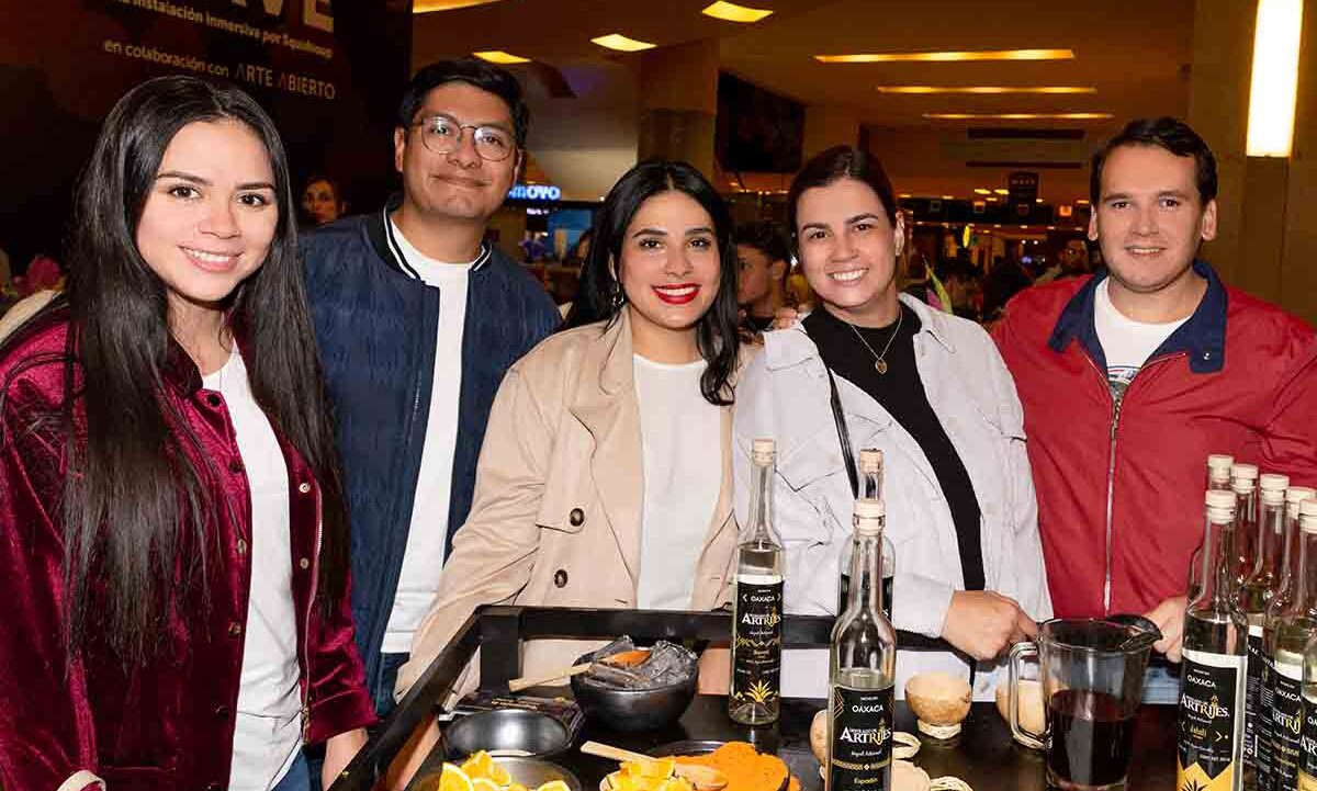 Shirley Piedra, Luis Oliver, Ana Jiménez, Emili Negrin y Rodrigo López