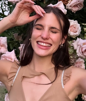 Macarena Achaga y el vestido cut-out que se robó la boda de Lele Pons (Foto: Instagram)
