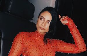 Aislinn Derbez lleva su lencería visible con naked dress artesanal (Foto: Instagram)