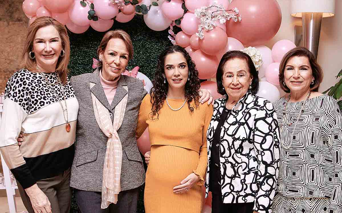 Ceci de Fernández, Aurora de Bracamontes, Marifer de Willis Y Tete de Rodriguez / Fotos: José Chang