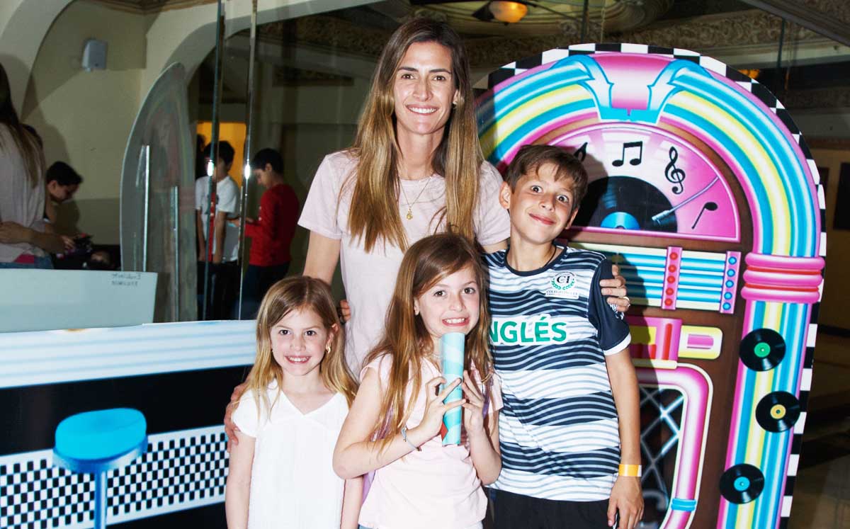 Neni, Carlota, Valentina y Mikel