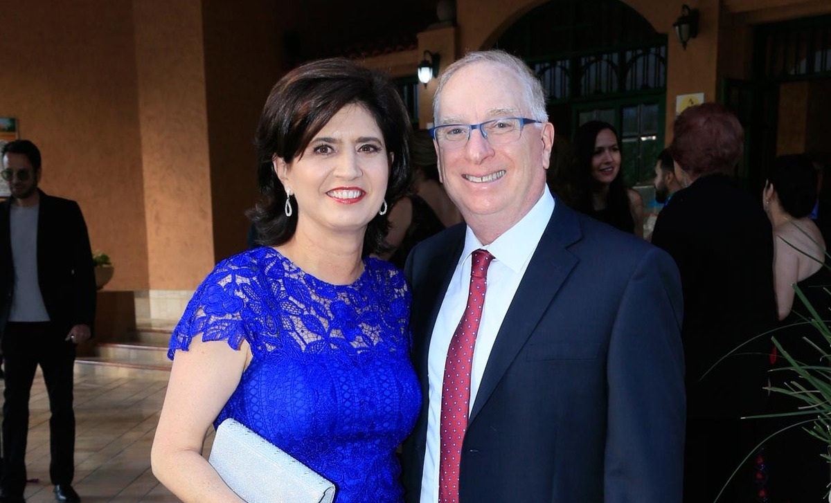 Ana Cecilia González y Jack Anstandig