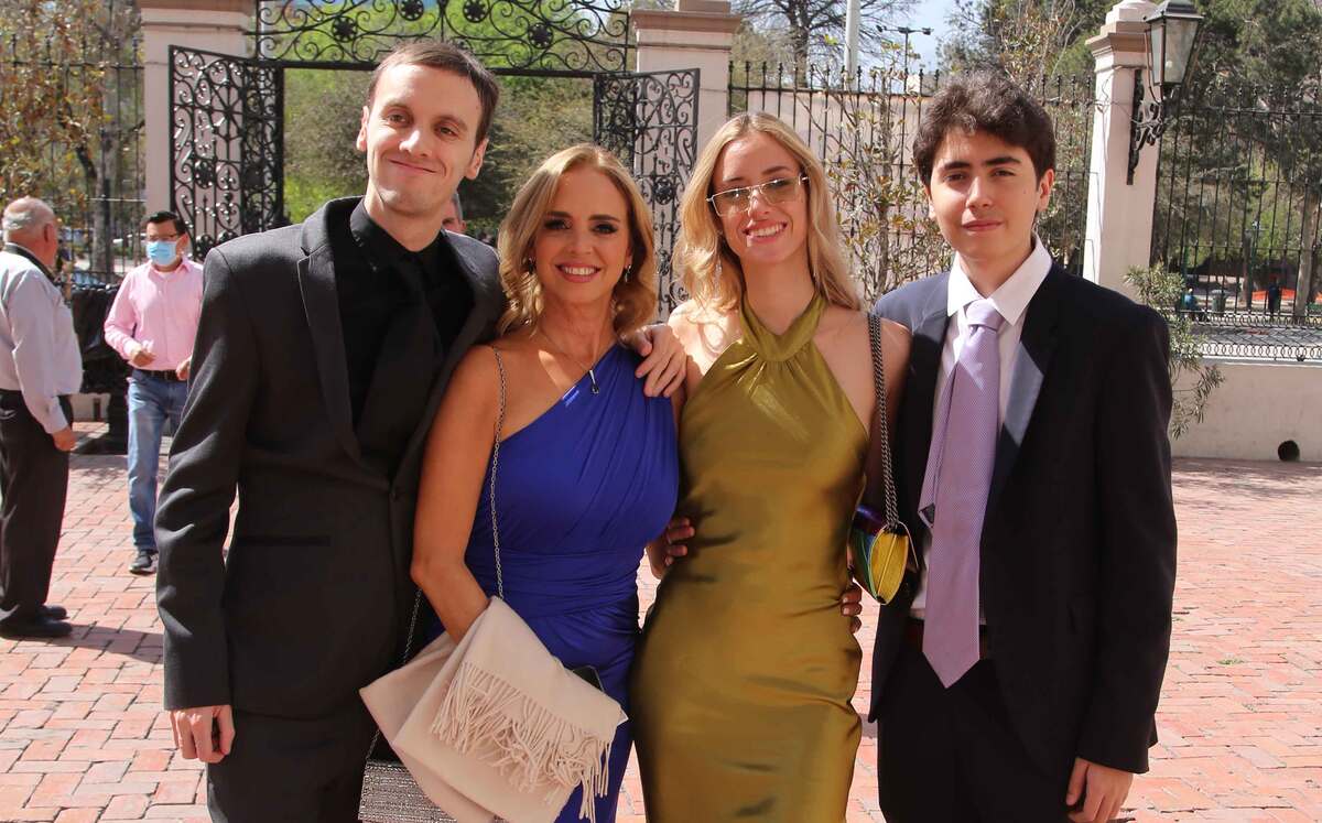 Gustavo Schiller, Mariana Nieto, Nicole Schiller y Hans Schiller