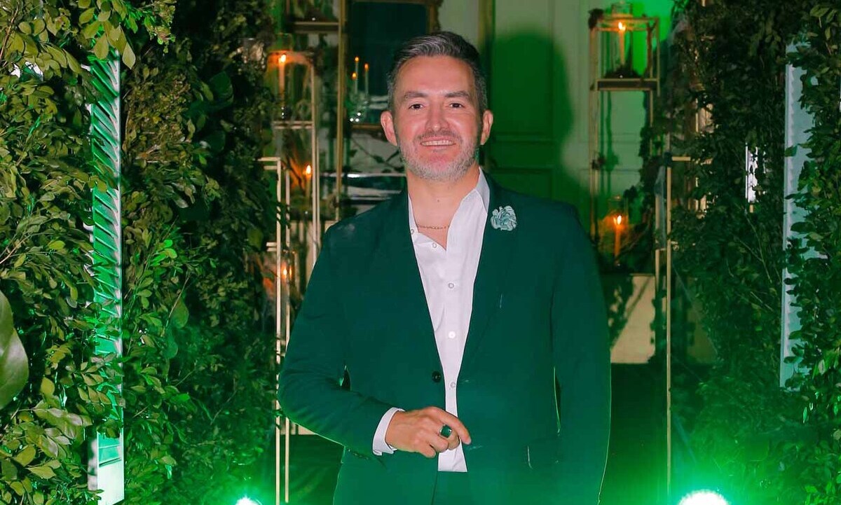 Luis W Guajardo