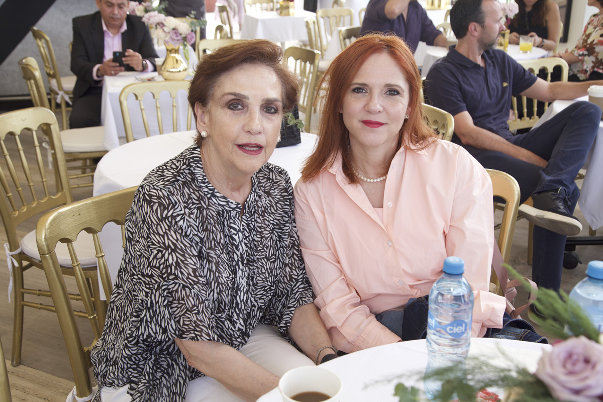 Margarita Caballero y Lorena Carrillo