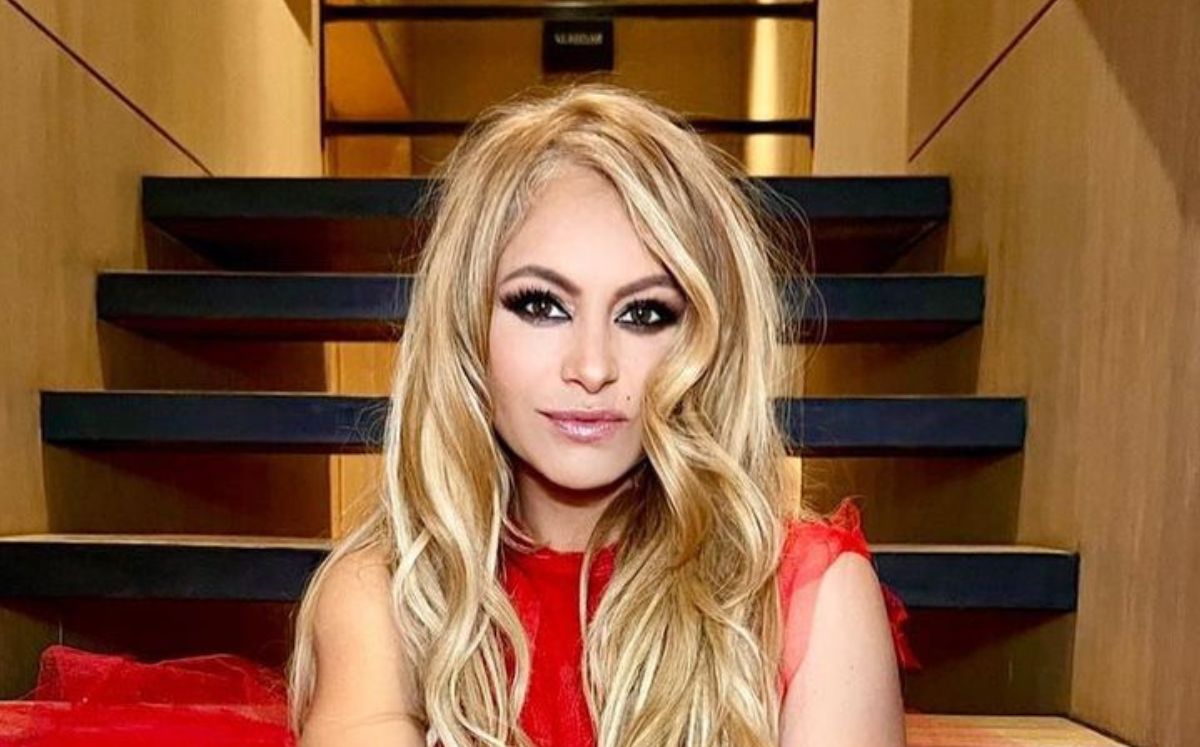 Paulina Rubio: vestido transparente de cola de sirena en gala Cartier (Instagram)