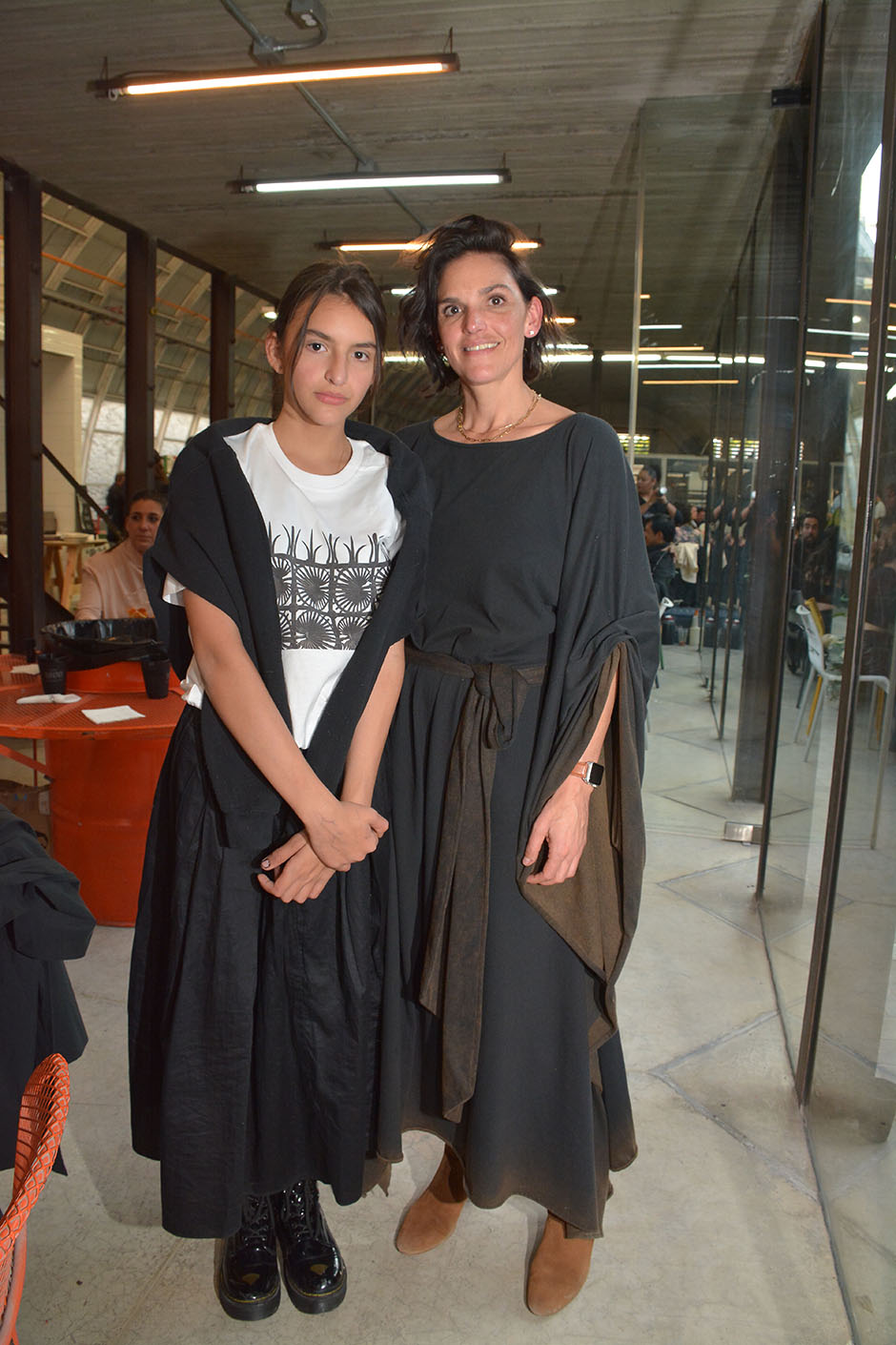 01 Pía Sarabia y Cristina Sescosse