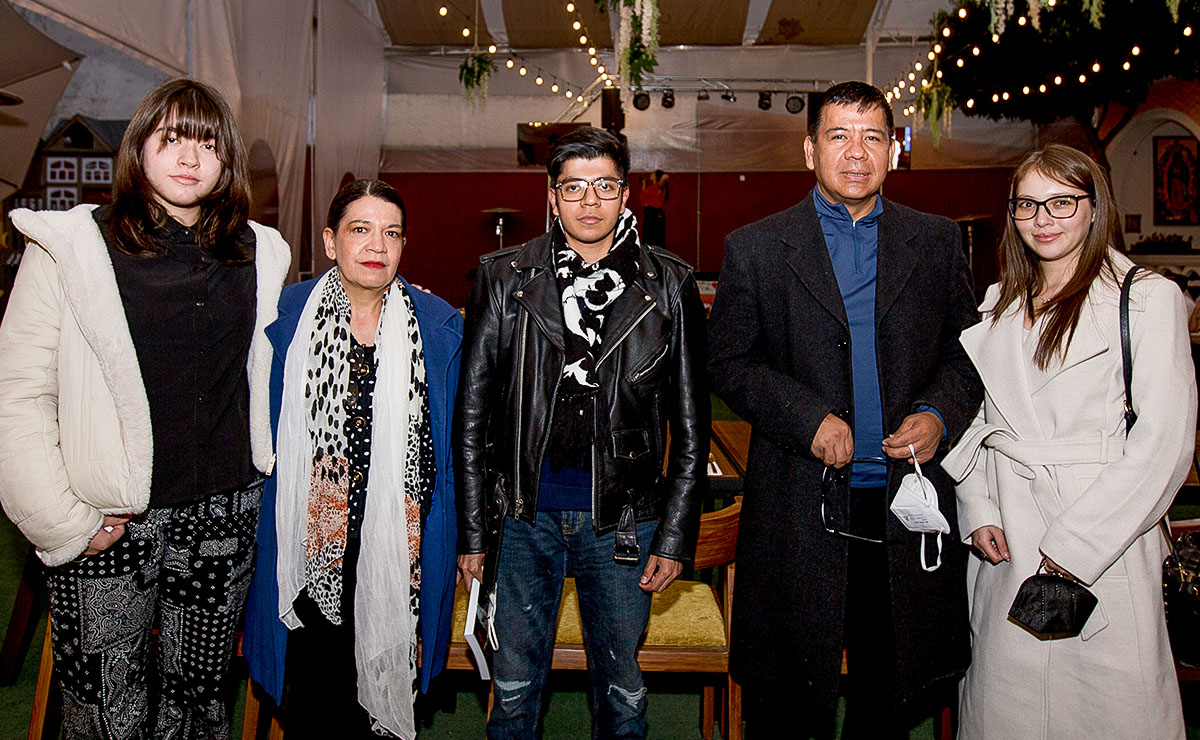 Romina Ángeles, Martha Ángeles, Daniel Osorio, Daniel Osorio y Michel Fuentes