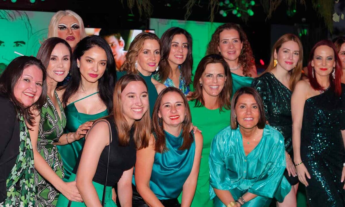 Rosa maría Oliver, karla ferrigno, gaby espinosa de Kuri, Mónica garcía, Alejandra Hinojosa, Isa Gutiérrez, Leslie García, Lourdes Tirado, Maco P