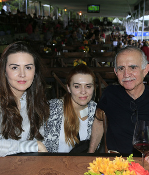 Maca Romo de Paéz, Alejandra Romo y Alfonso Romo. Fotos: Omar Valdez
