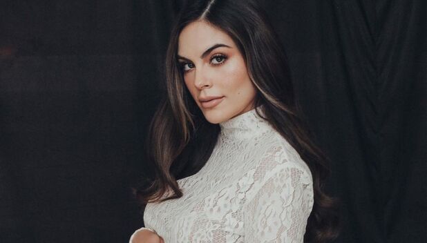 Ximena Navarrete presume su embarazo con jeans aesthetic y crop top (Instagram)