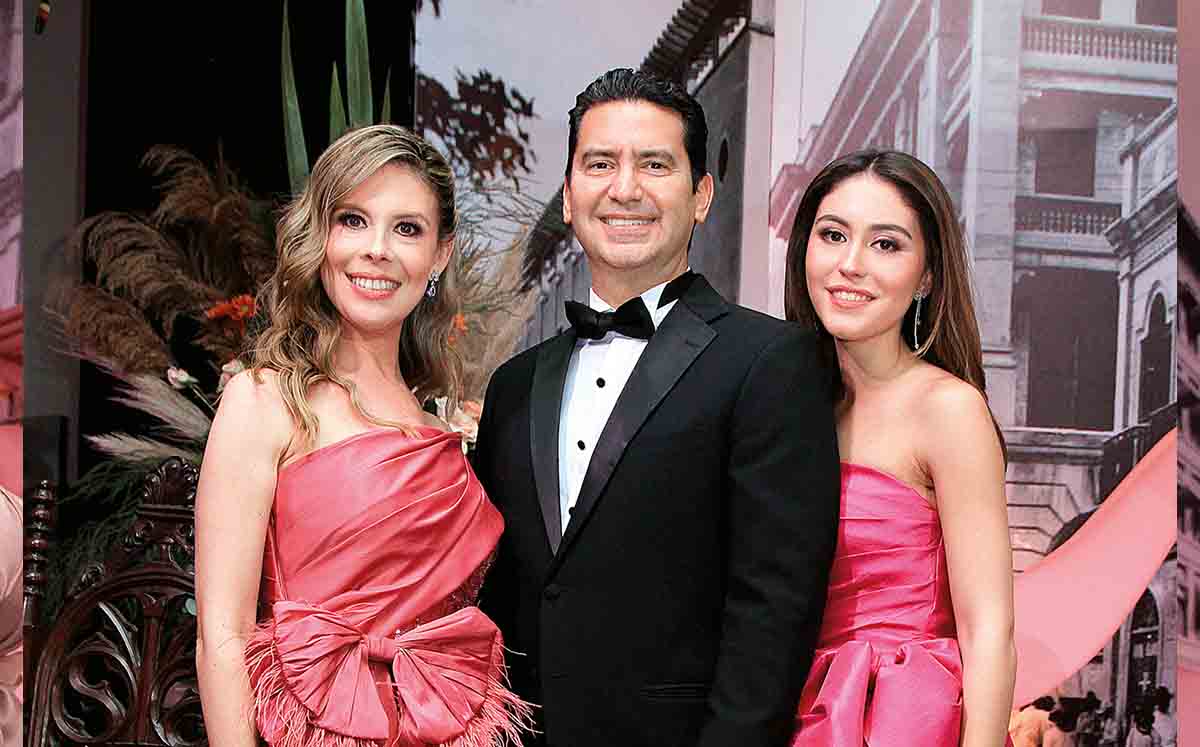 Blanca Zamora, Gustavo González e Isabella González / Fotos: José Chang
