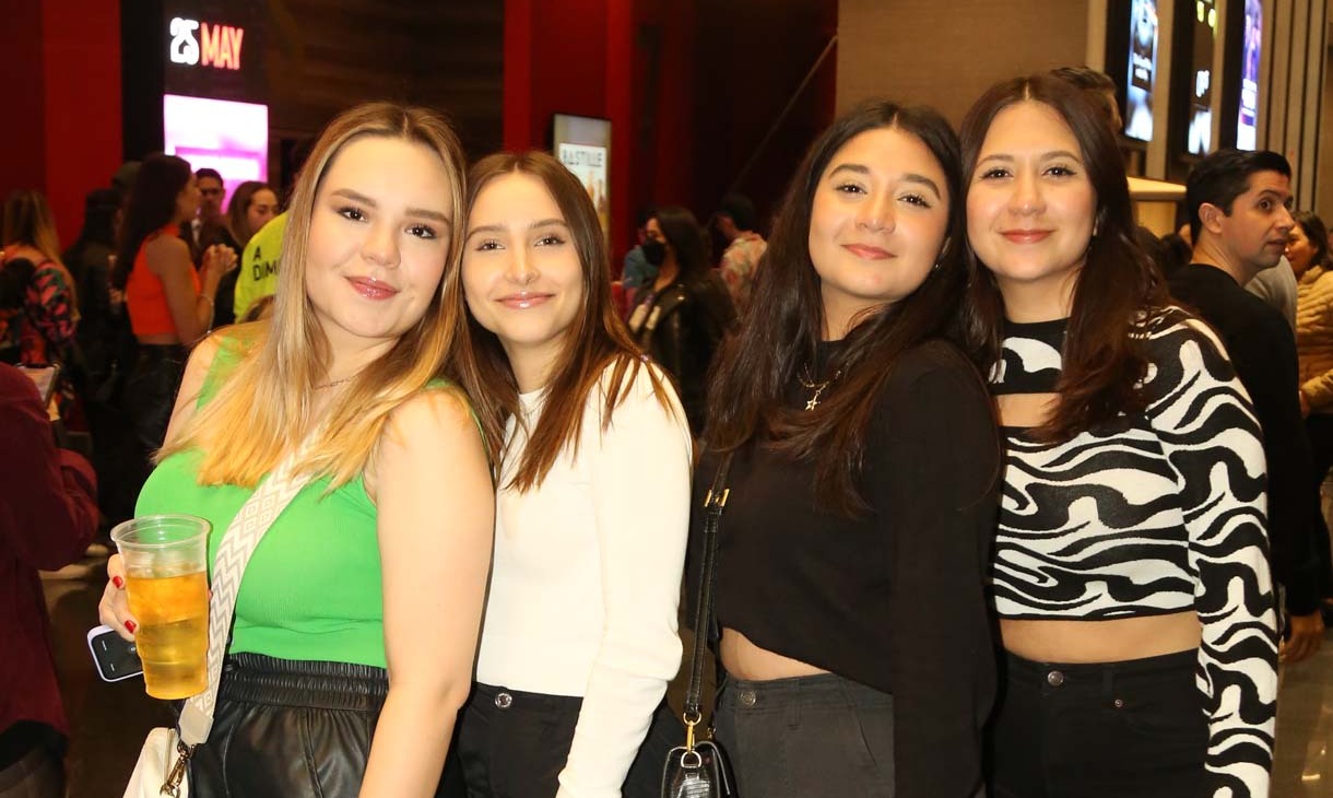 Sofía Mendivil, Paola Arsendi, Andrea Osorno y Valeria Osorno
