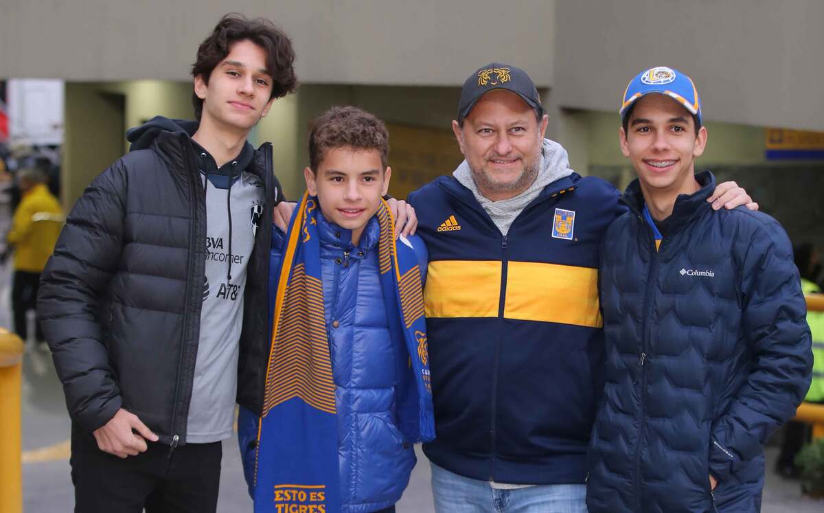Andrés Zivec, Gabriel Zivec, Valerio Zivec y Yeyo Zivec