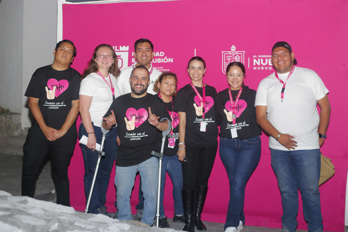 Gabriel Esparza, Paloma Hernandez, Gerardo Motiva, Pedro Orozco, Alicia Coronado, Gabriela Muñoz, Nilda Alonso y Mario Mora
