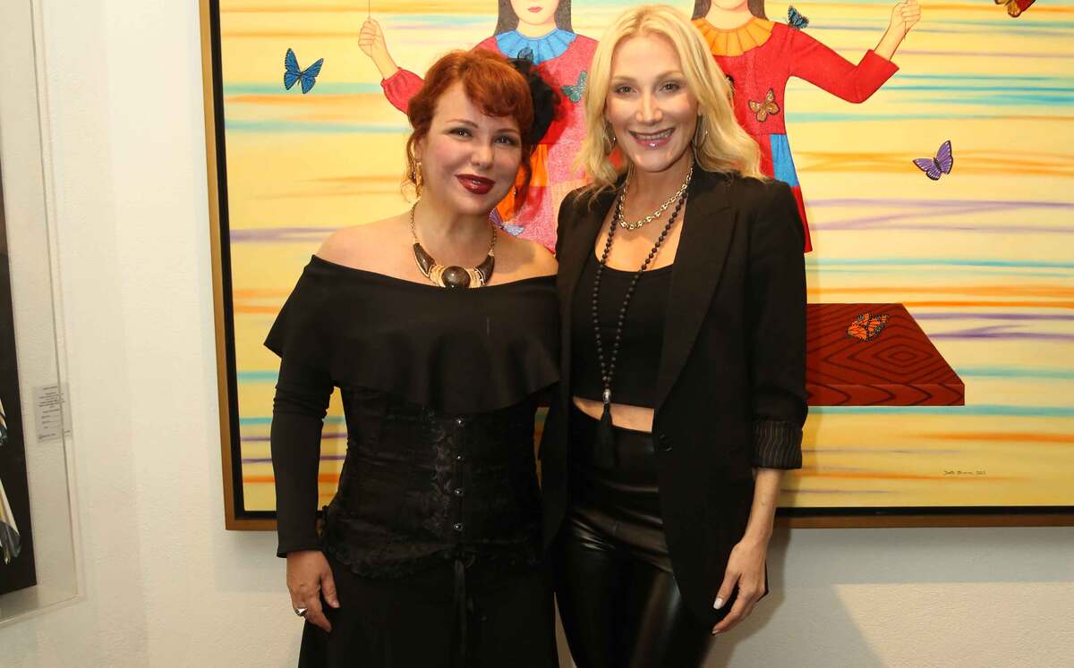 Ivette Olivares y Carla Mayrl