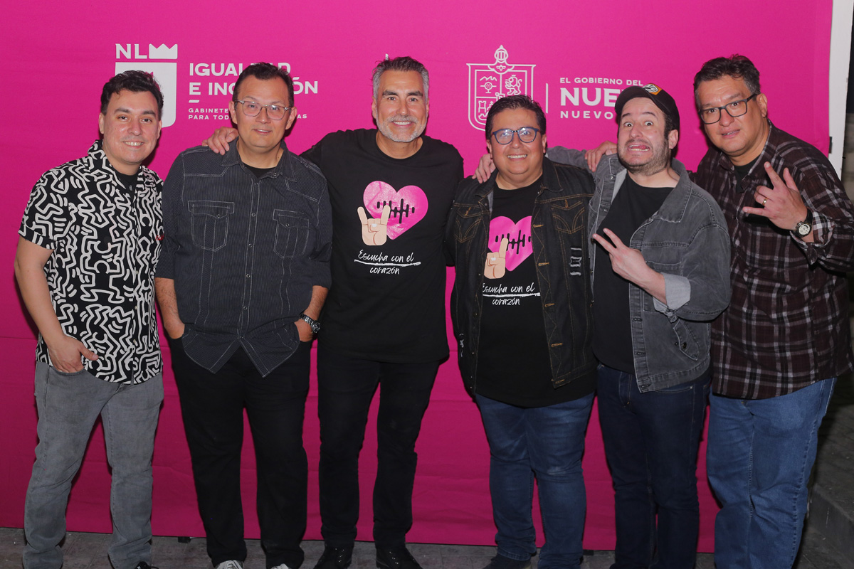 Oscar Garza, Paul Sanchez, Nayo Escobar, Jorge Luna, Mario Navaro y Pepe Perez