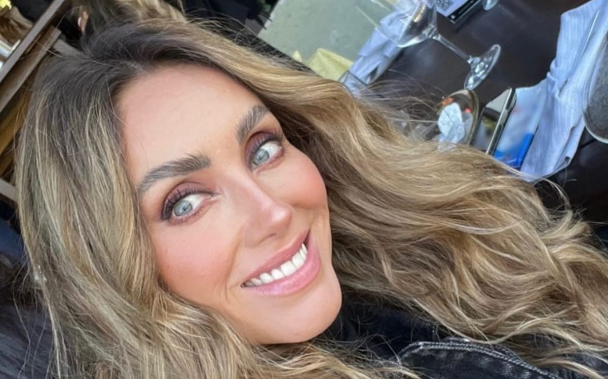 Anahí luce el trikini más hot que usa como blusa (Instagram)