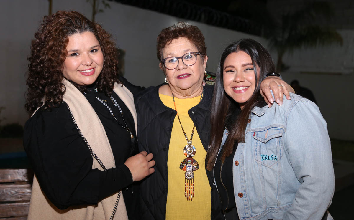 Lidia, Gelitos y Abi