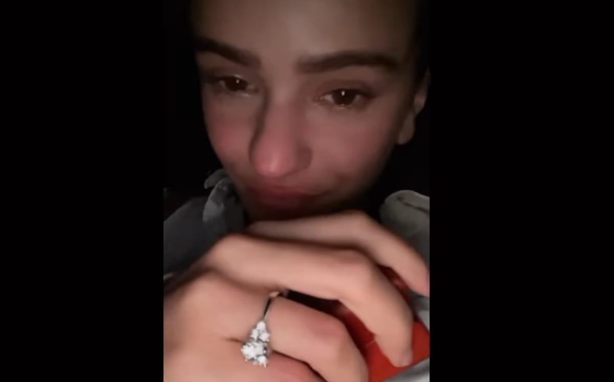Rosalía y Rauw Alejandro se comprometen: ¿Cuánto cuesta su anillo?.