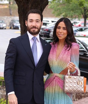 Alfonso González y Valeria Johnson