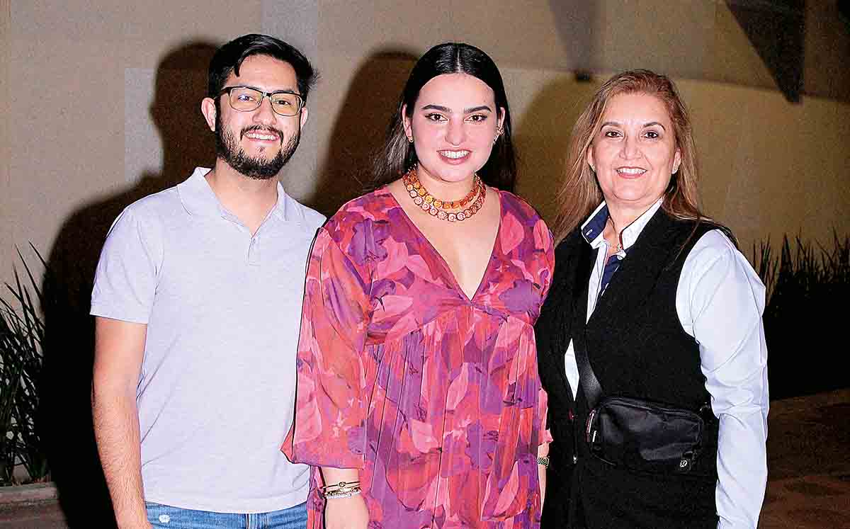Allan Valdez, Marielle Cespedes y Norma Chapa
