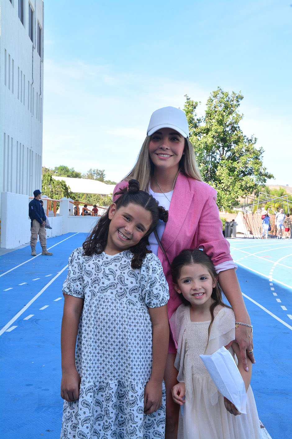 Laura Plasencia, Alessa Gómez y Elisa Gómez