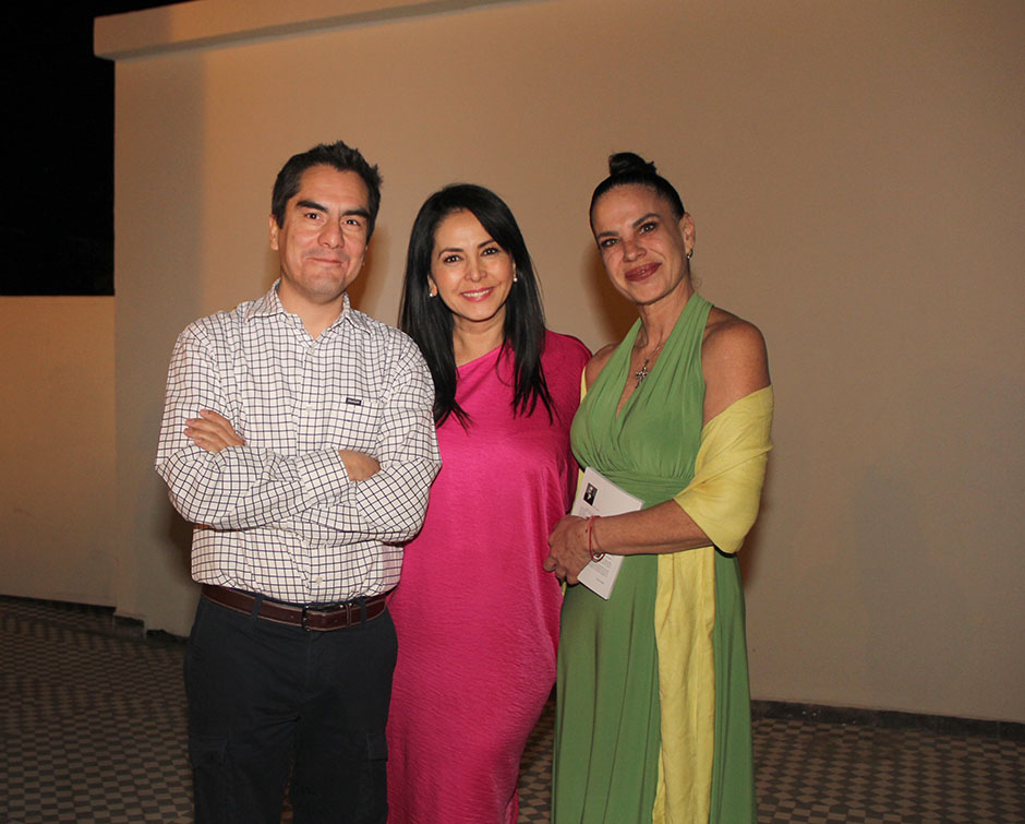 Álvaro Mayagoitia, Yesenia Galván y Anabel Oliva.