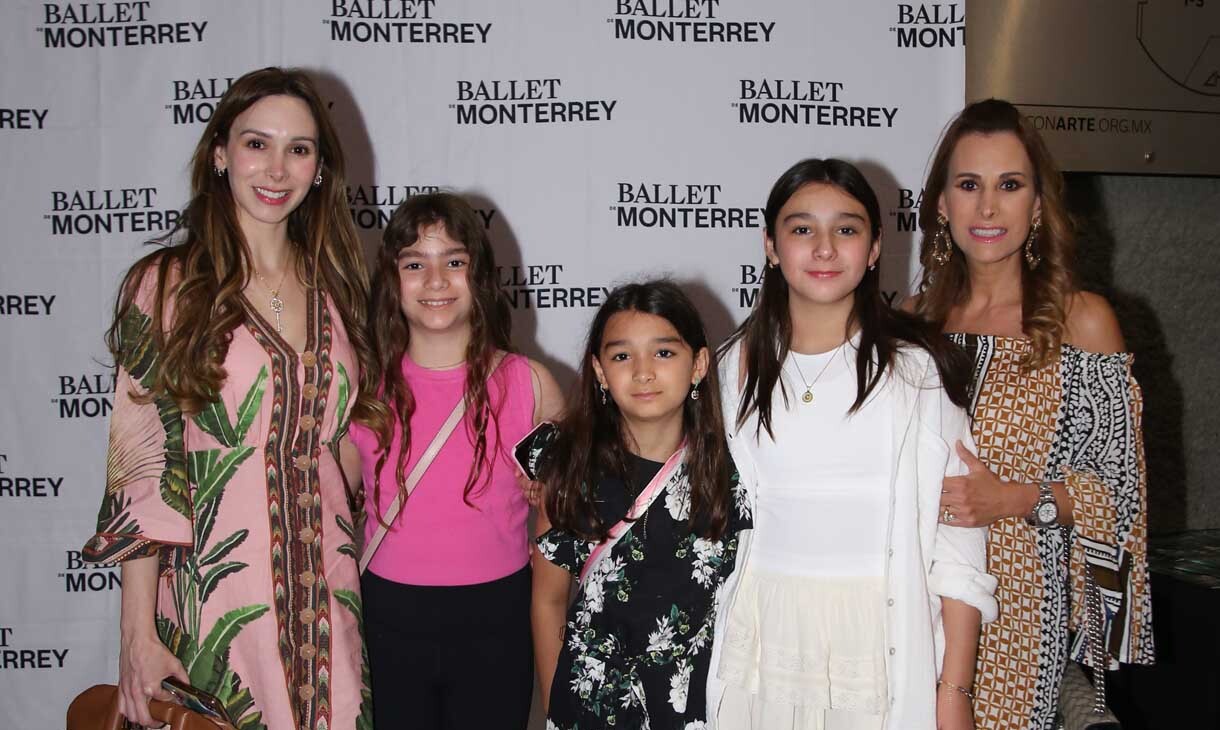 Karla de Cagnasso, Valentina Cagnasso, Regina Cagnasso, Karly Cagnasso y Graciela Tancredi