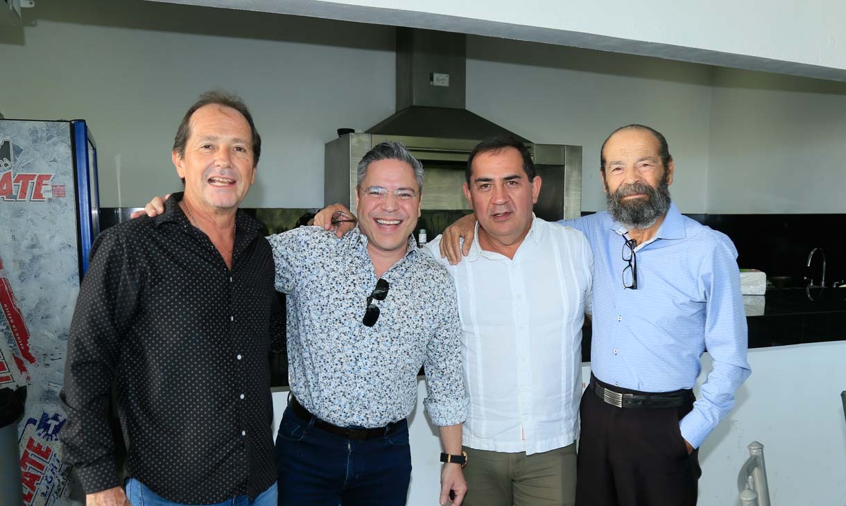 Hector Jimenez, Sergio Vázquez Mellado, Eduardo Castillo y César Vázquez Mellado