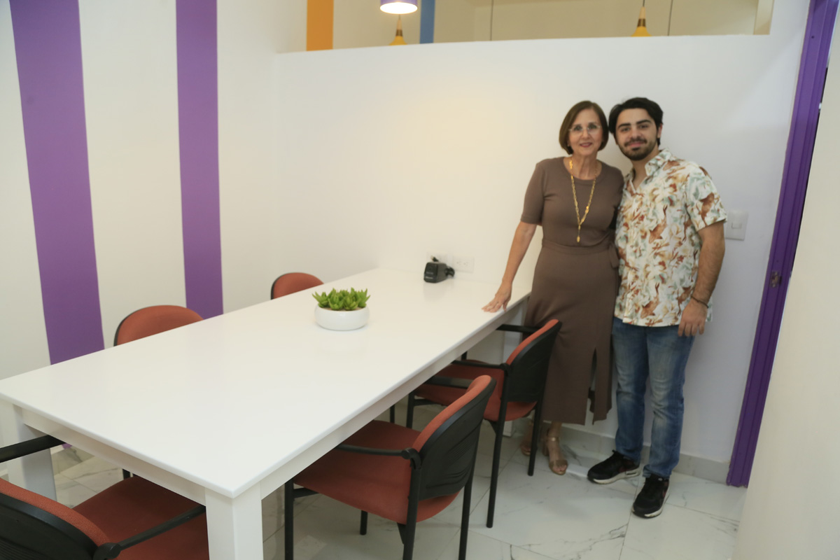 Alejandra Salinas de Rodríguez y Carlos Fernández