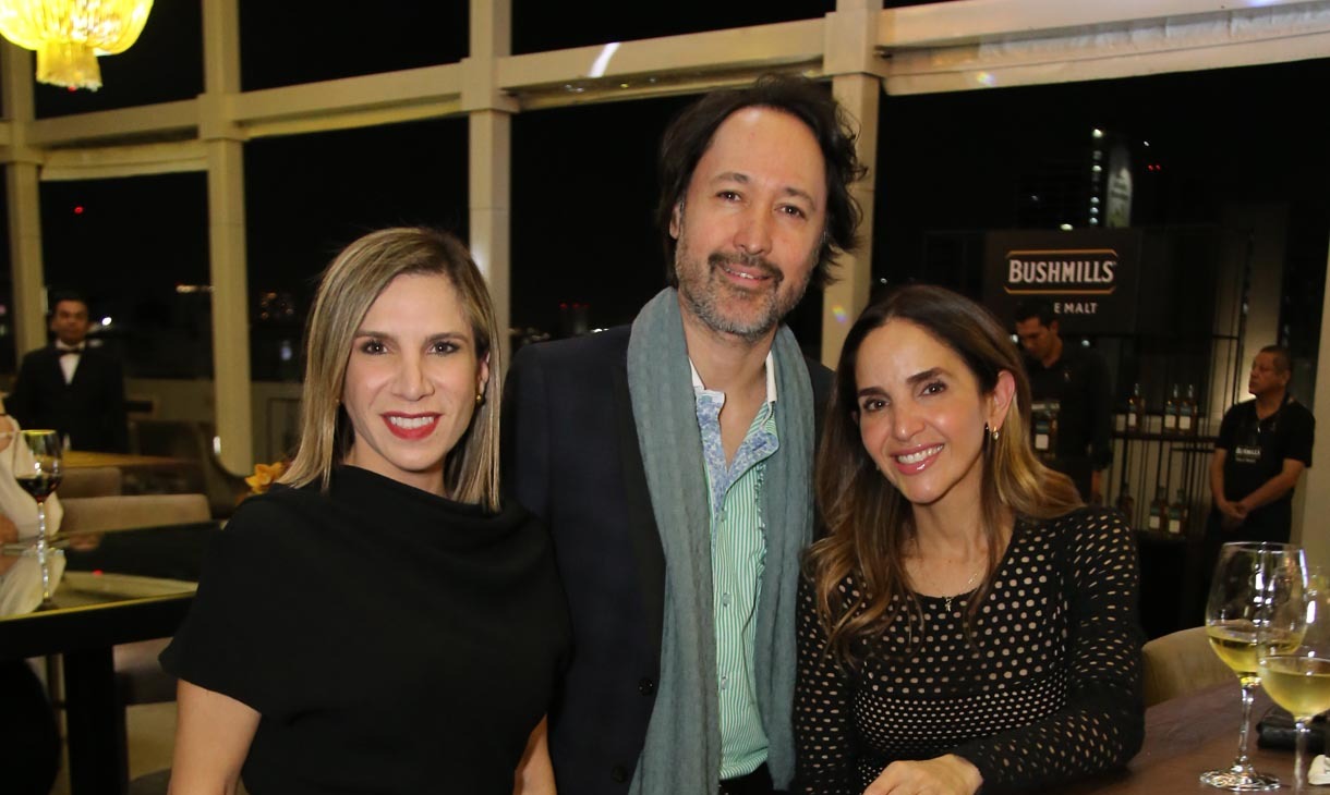 Ale Riveros, Alejandro Campbell y Ana Rodríguez