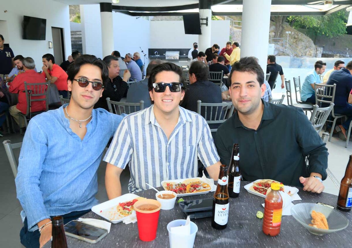 Daniel Villarreal, Marcelo Villarreal y Oscar Guerra