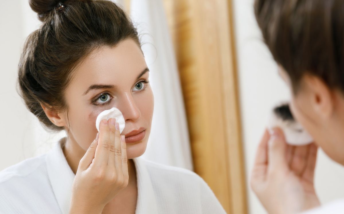 Desmaquillar los ojos: ¿Cómo debo hacerlo correctamente? (Getty)