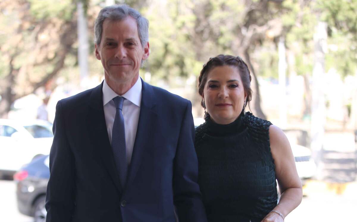 Fernando De la Garza y Rebeca Garza