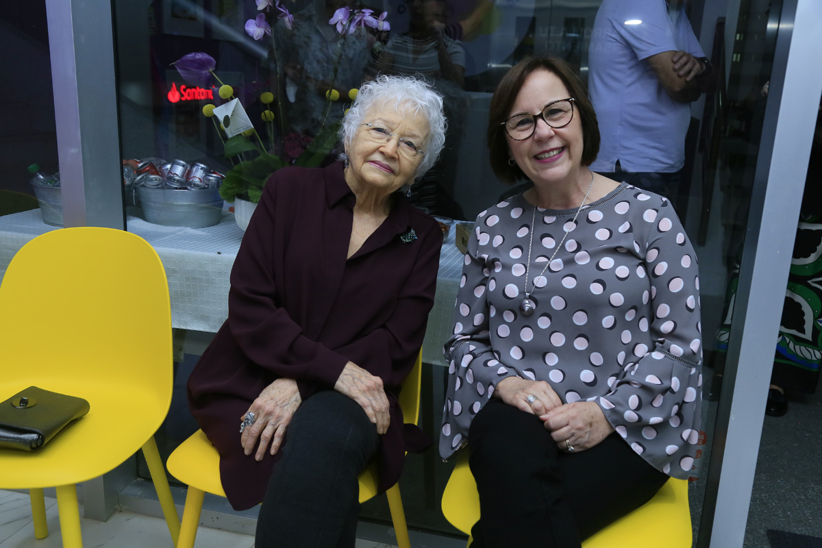 Margarita Murayra de Salinas y Lola Salinas de Quintanilla