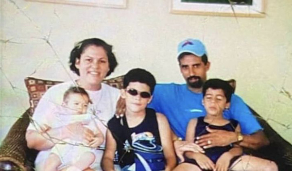 Bad bunny y su familia/ Foto: Cortesía