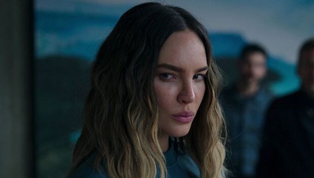 Belinda lleva a otro nivel el maxi vestido con la abertura lateral más hot (Instagram)
