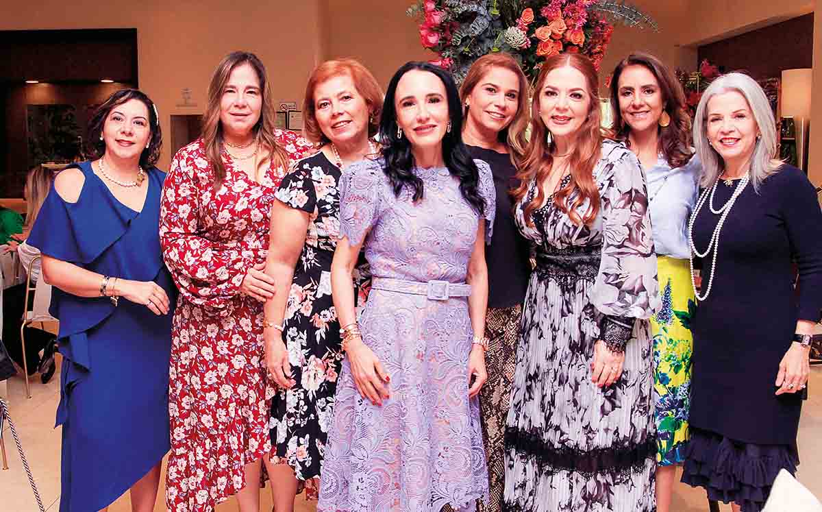 nicole garza, maru gamez, alicia lozano, fabiola comsille, gaby garza, lorena moran, luli galnares y lety terrazas / Foto: José Chang